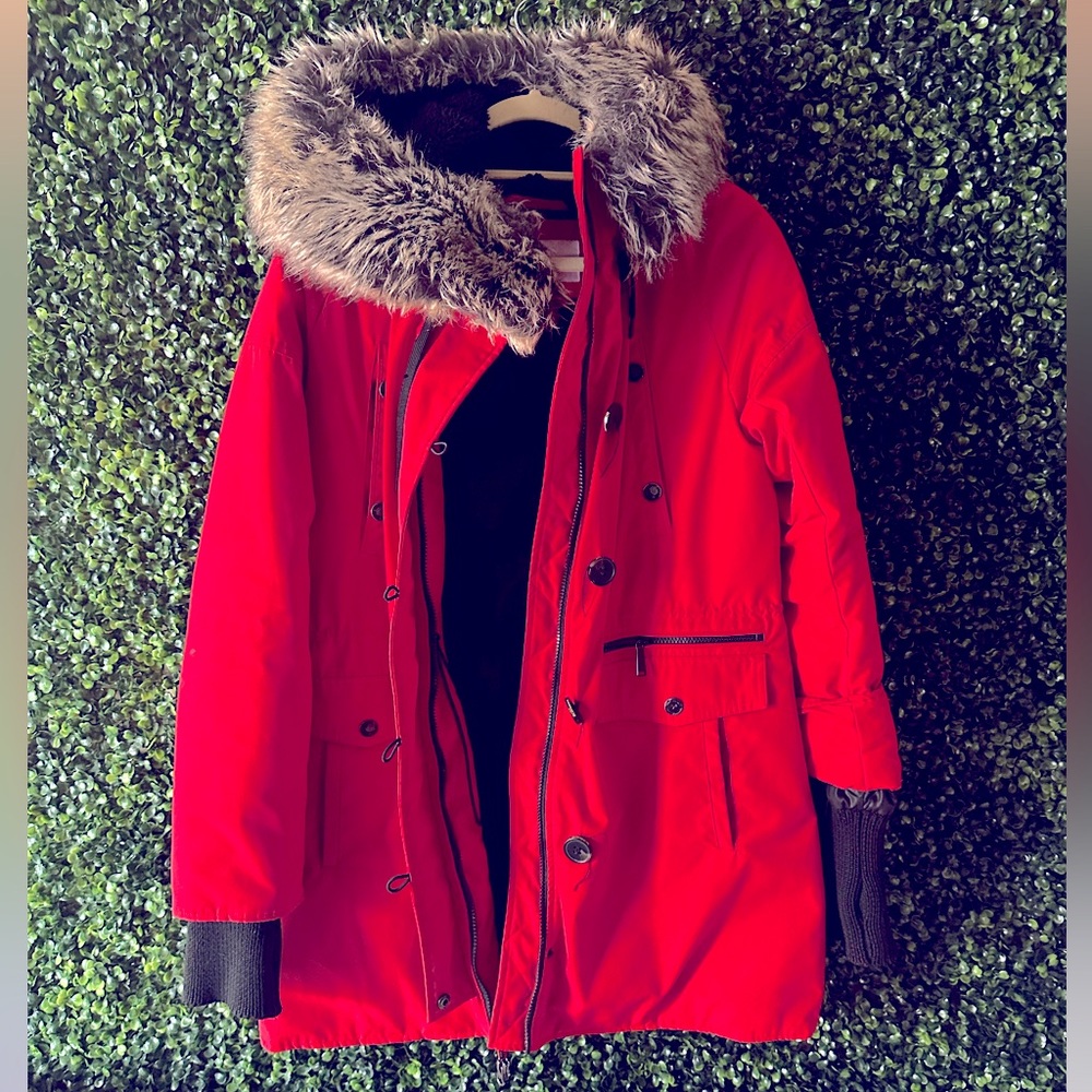 BCBGeneration Red Hooded Coat w/ Detachable Faux Fur & Black Sweater Cuf…